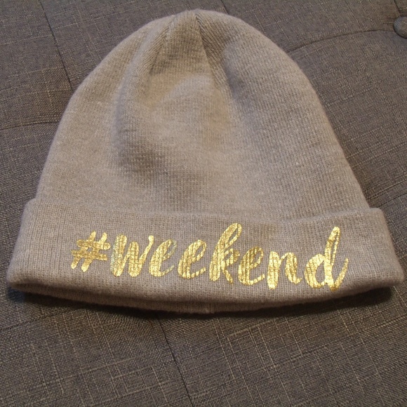 Gray #Weekend Beanie Hat Size 4-7 - Picture 3 of 8